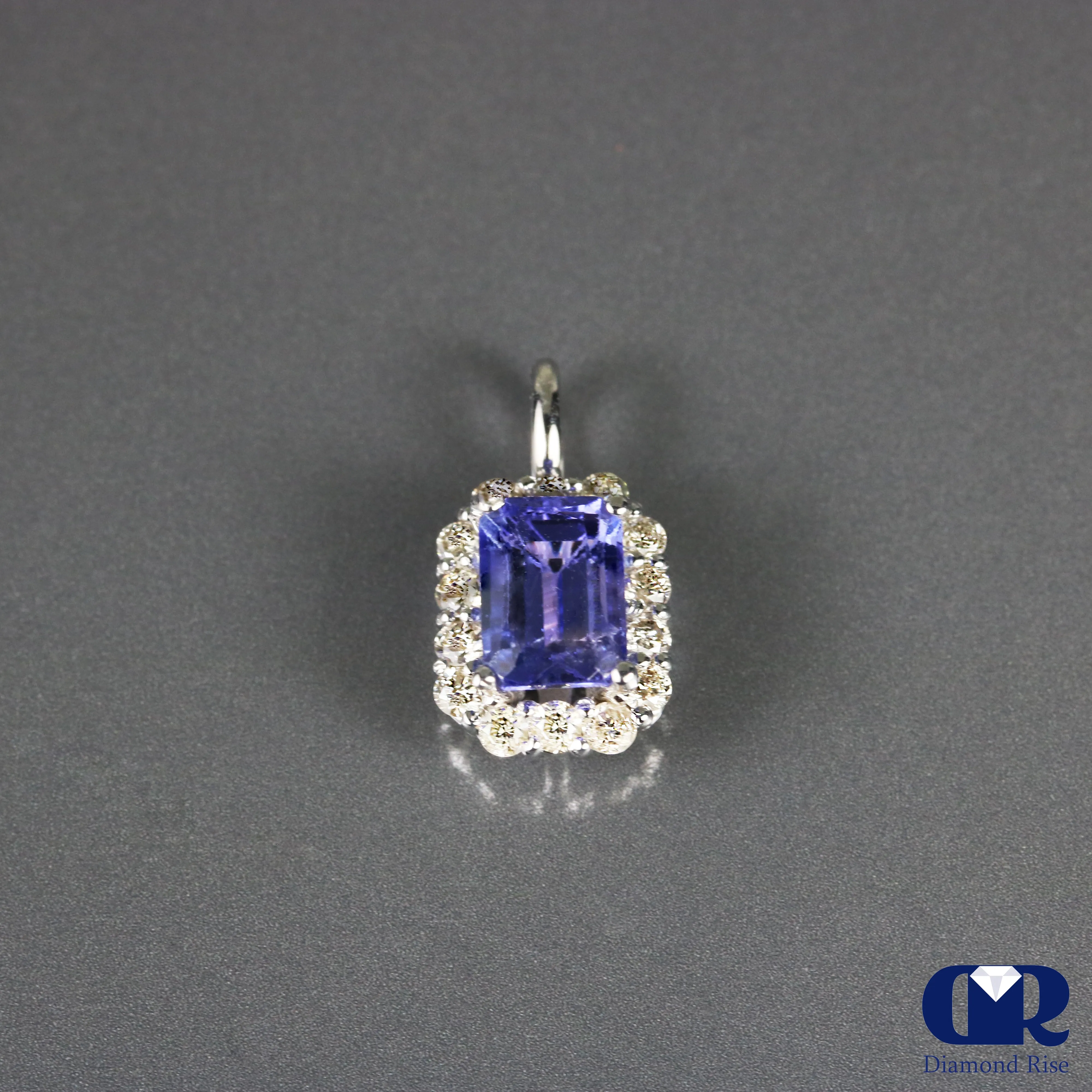 1.50 Carat Tanzanite & Diamond Pendant Necklace 14K Gold With 16" Chain