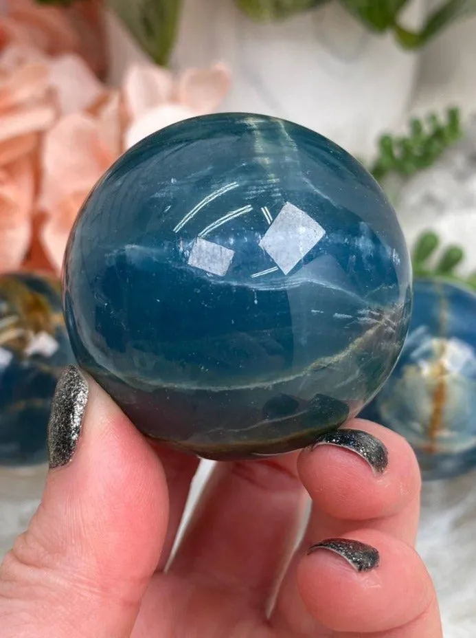 Blue Onyx Spheres & Point