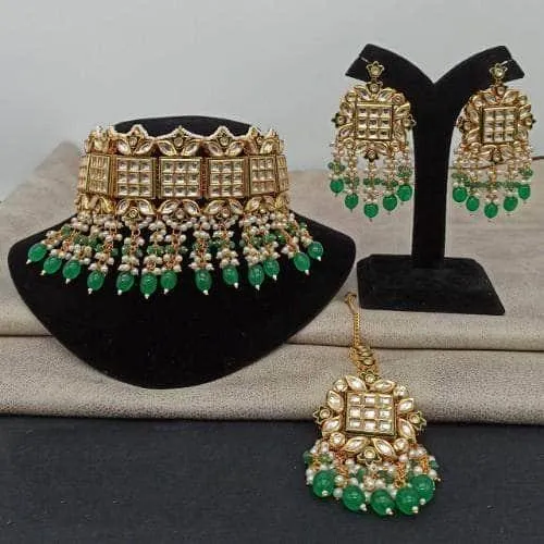 Bridal Square Kundan Choker Earring And Teeka Set