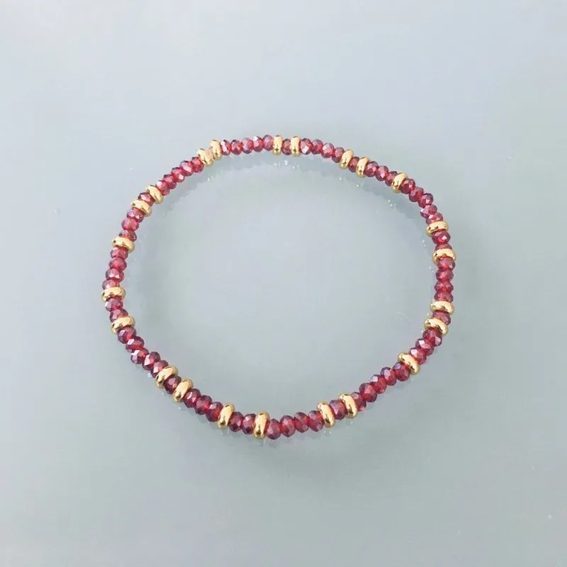 Clover Women's Bracelet with Ruby Red and Golden Heishi Beads | Gold Bracelet | Pearl Bracelet | Gift Jewelry | Women's Gold Jewelry | Christmas Gift