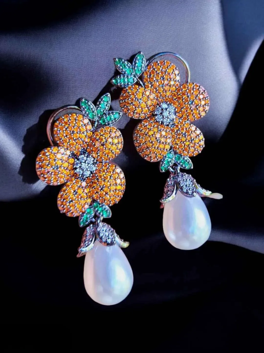 Floral Pearl Earrings