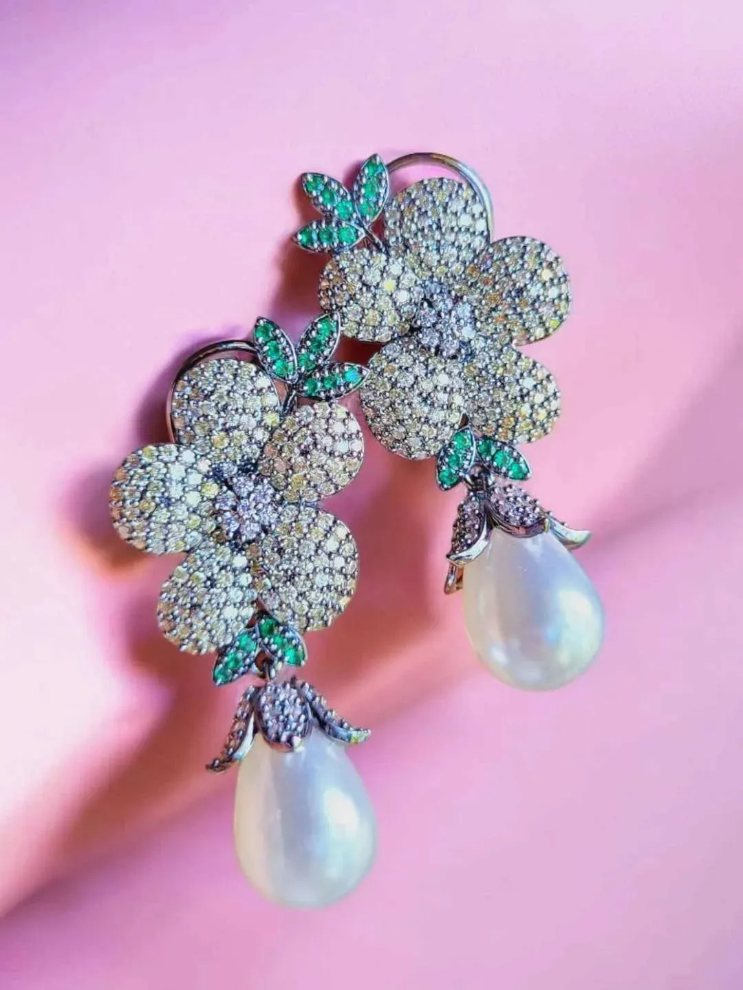 Floral Pearl Earrings