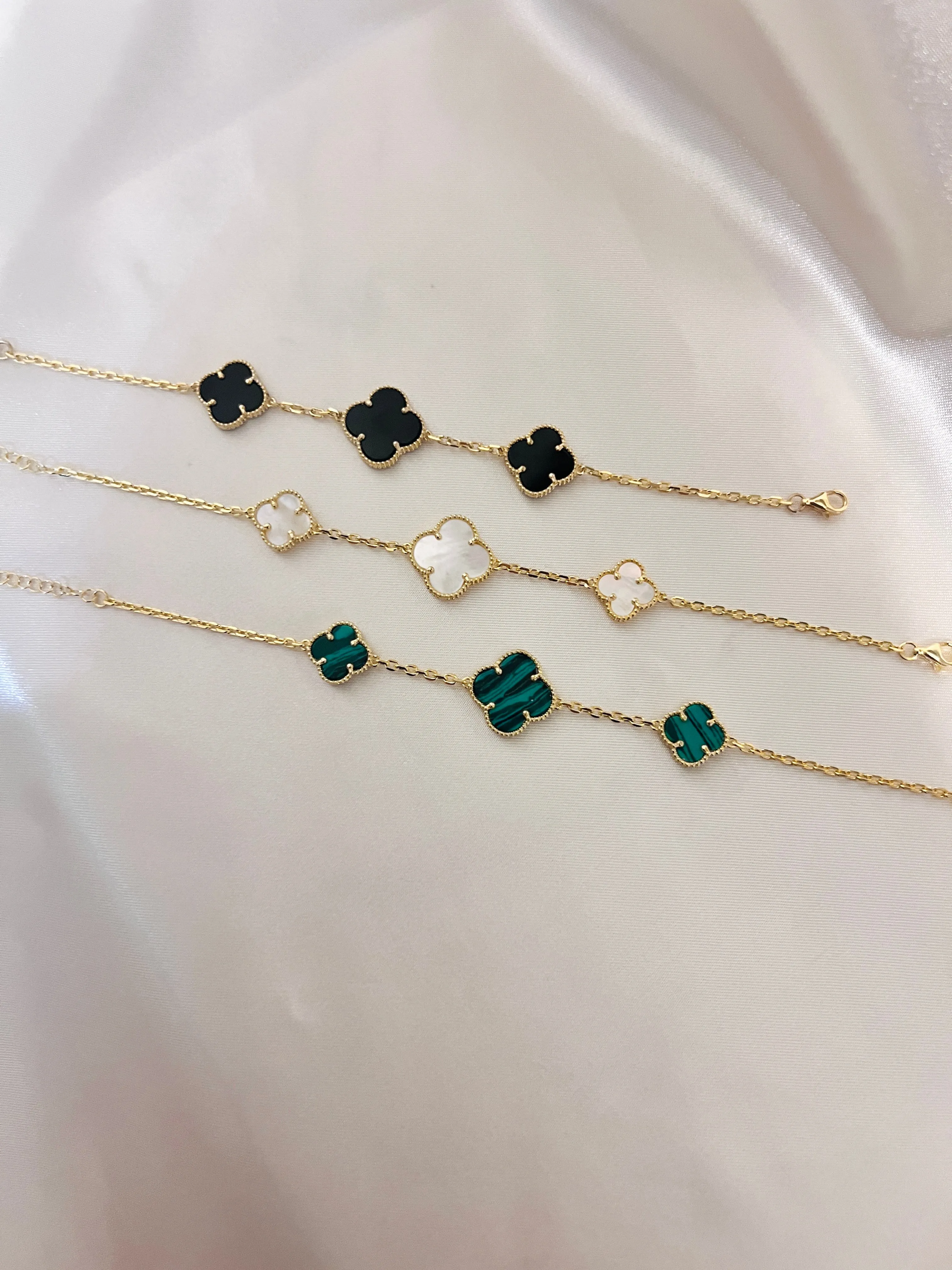 Four Leaf Clover Bracelet in Gold, Malachite Bracelet in Silver, Lucky Four Leaf Clover Bracelet, Double Sided Clover Bracelet in Gold