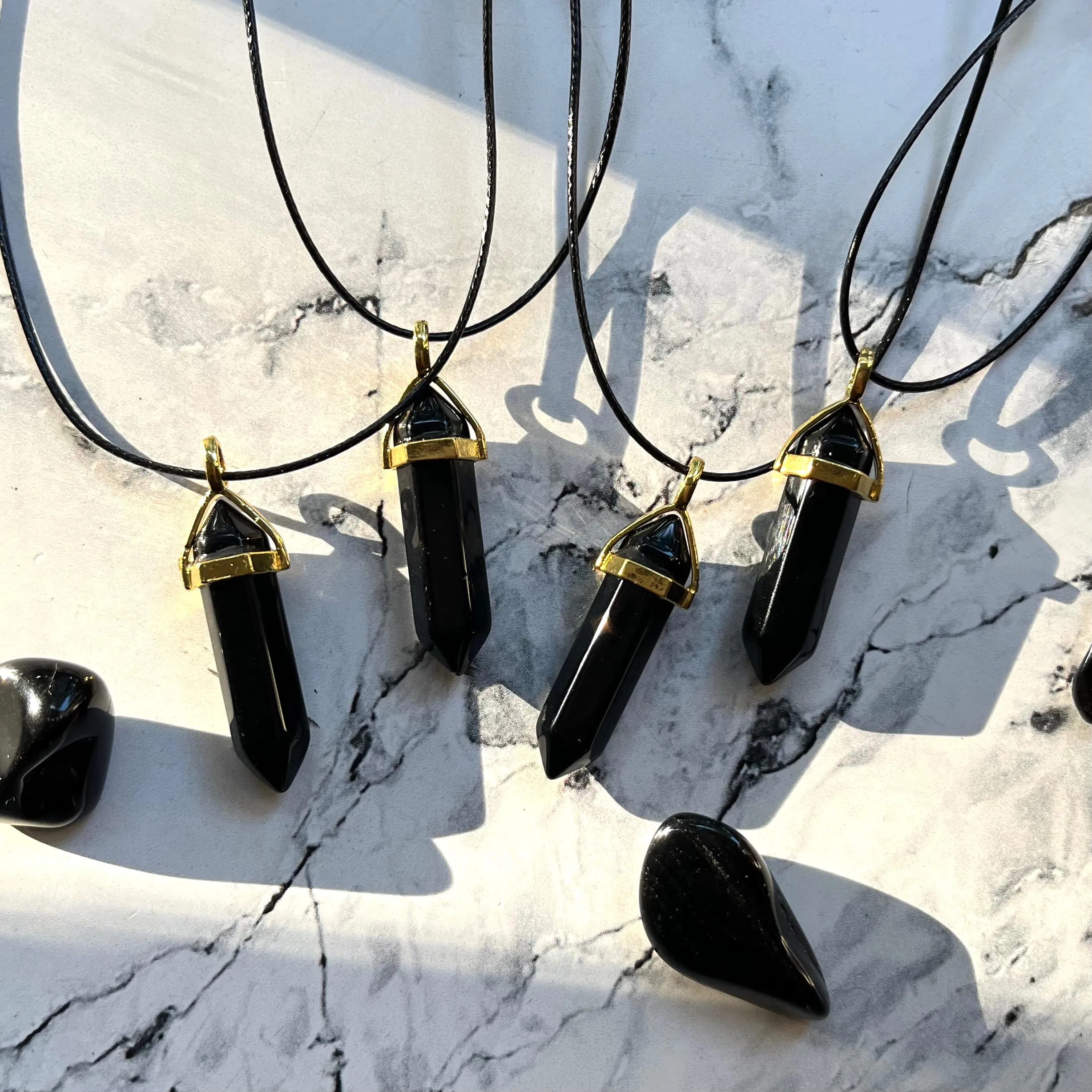 Lithos Point Pendant - Onyx