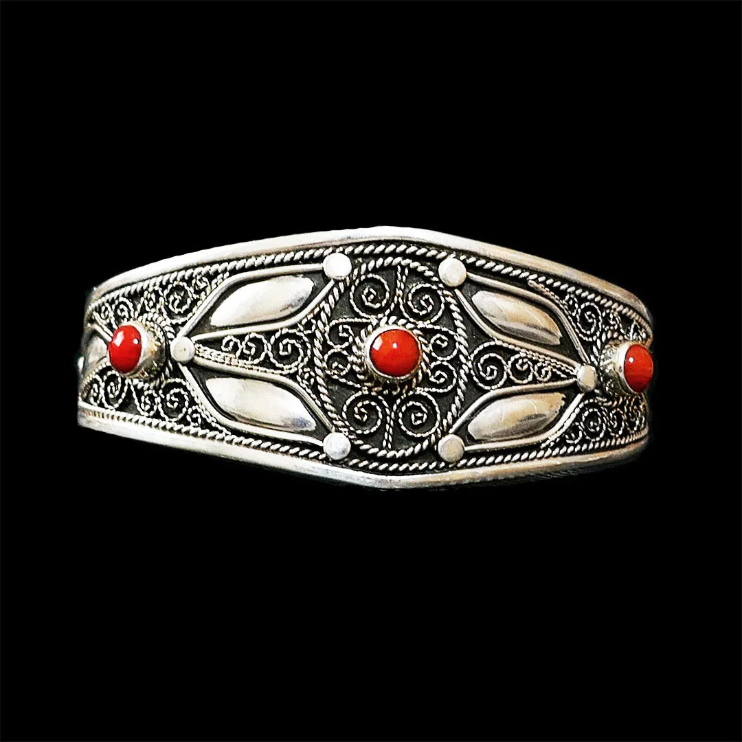 Moroccan Sterling Silver Bangle for her, BC00239