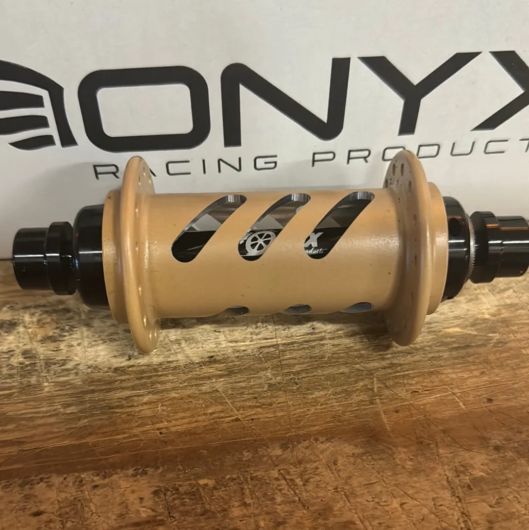 Onyx Hubs Cotm Stucco beige