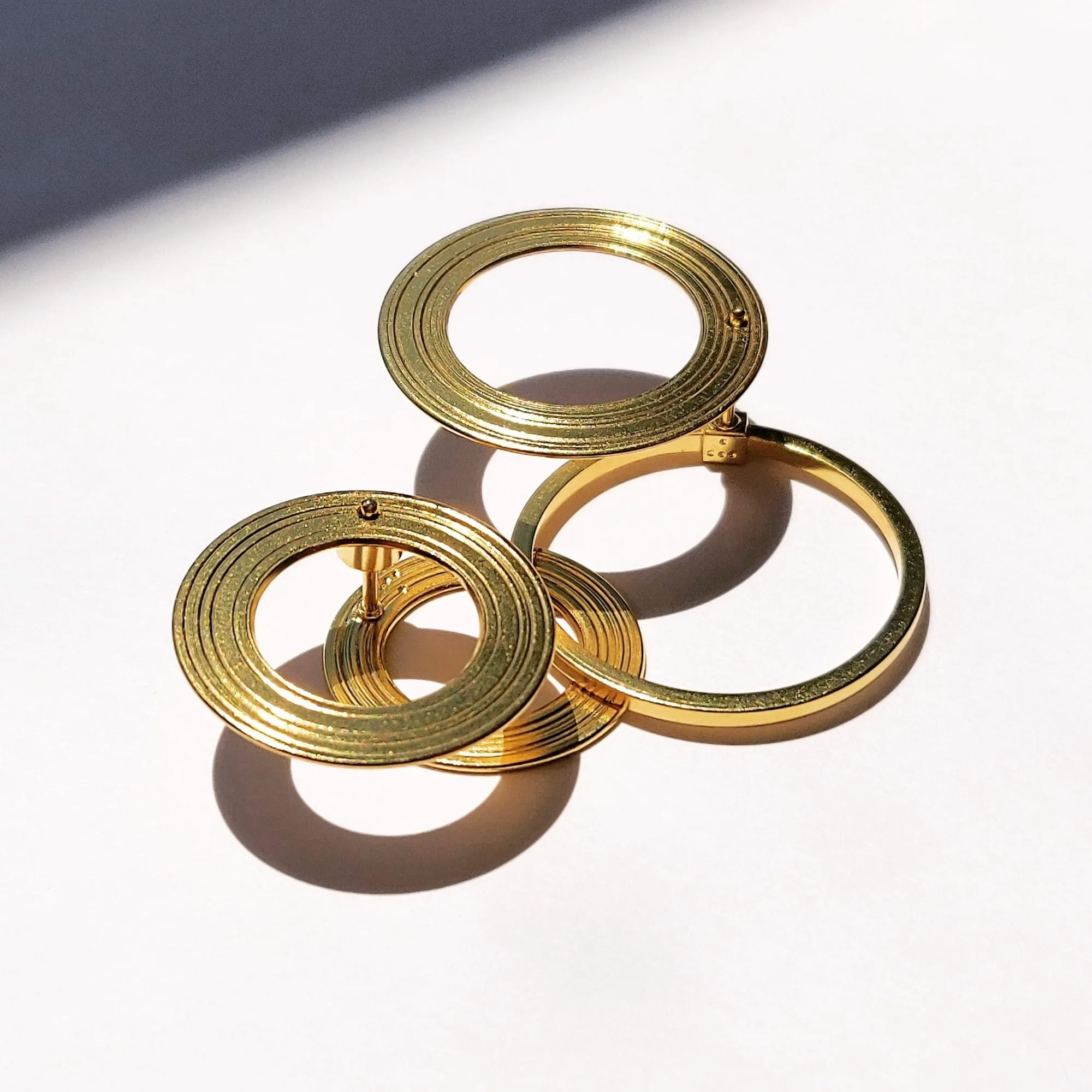 ORBIT circle double sided earrings