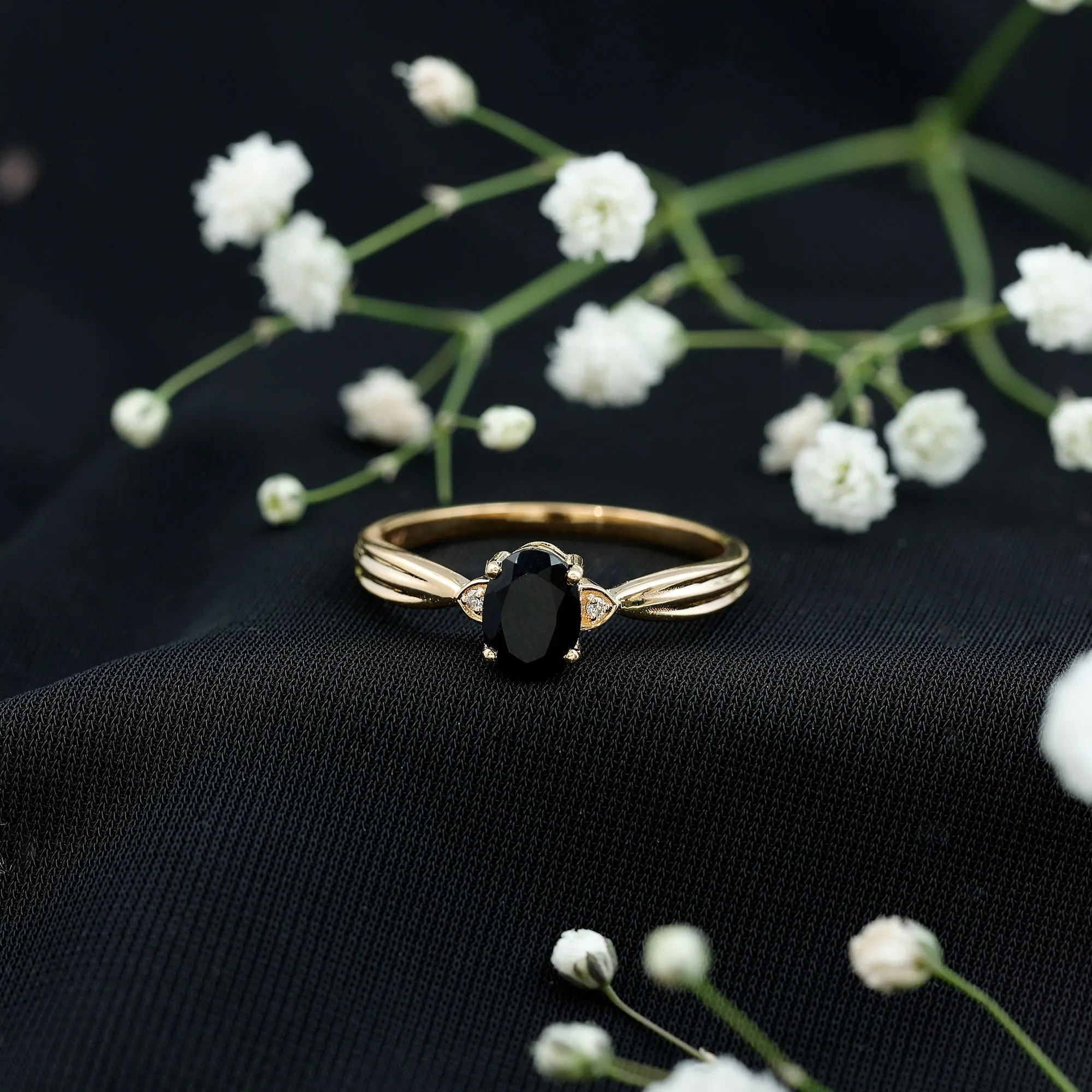 Oval Shape Black Onyx Solitaire Ring with Diamond