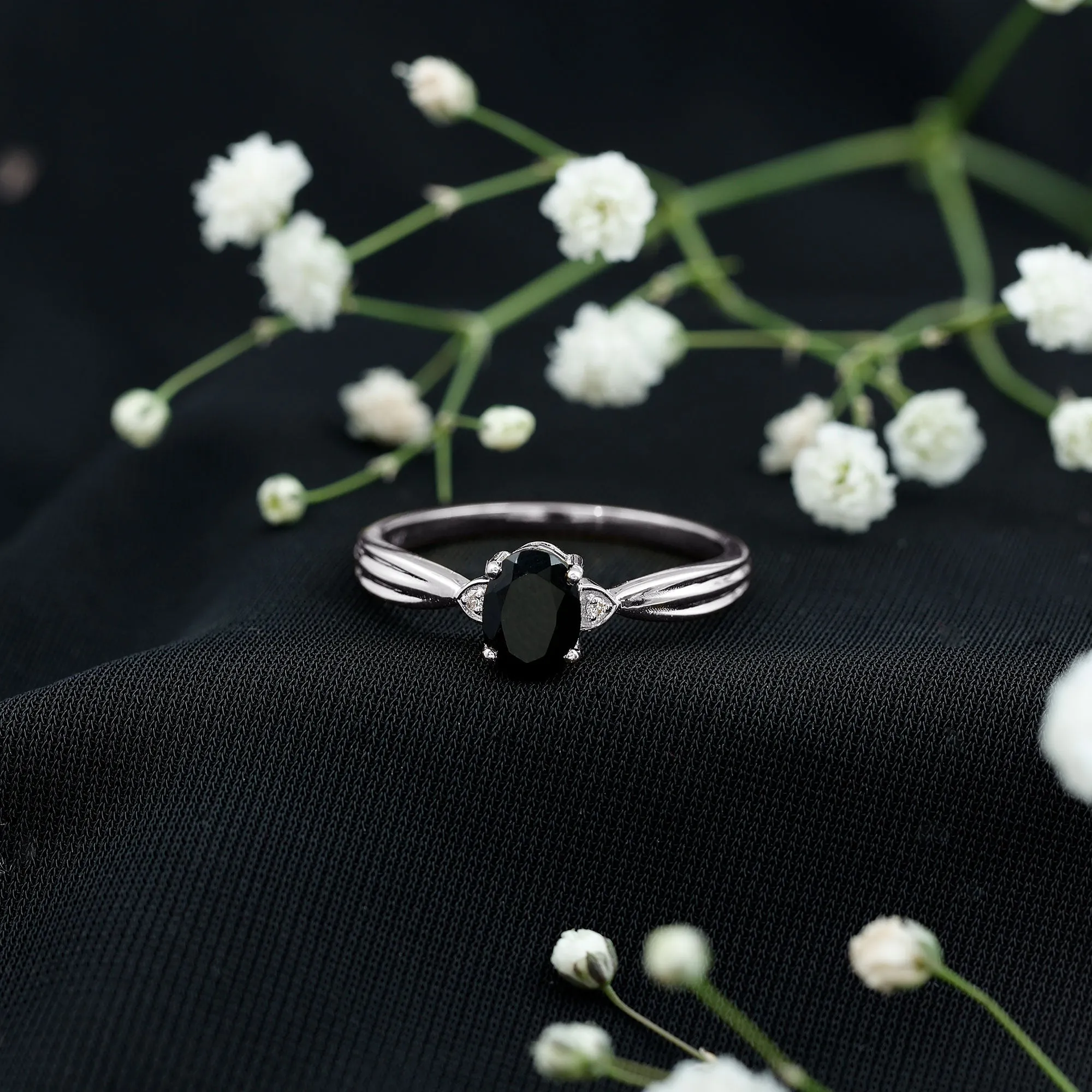 Oval Shape Black Onyx Solitaire Ring with Diamond