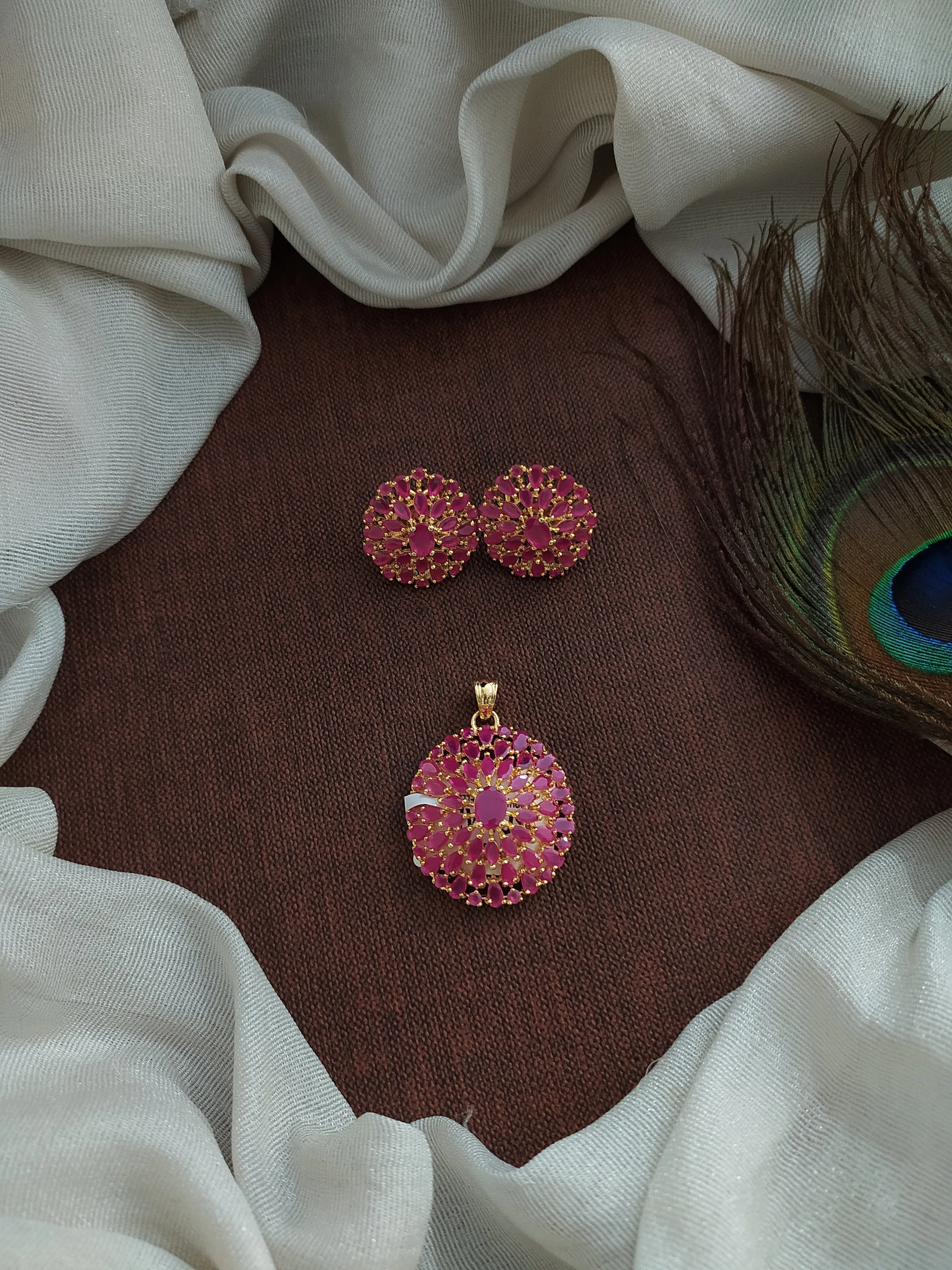 Radiant Gold-Plated Zircon Round Pendant Set