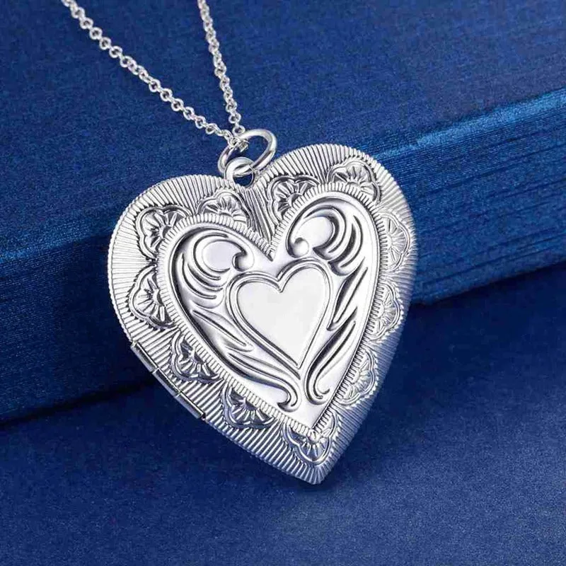 Silver Plated Romantic Heart-Shaped Photo Frame Locket Pendant Necklaces