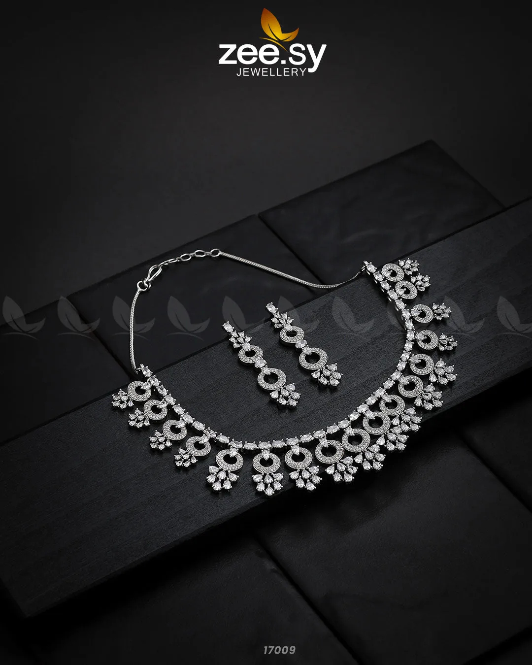 Statement Pieces Necklace