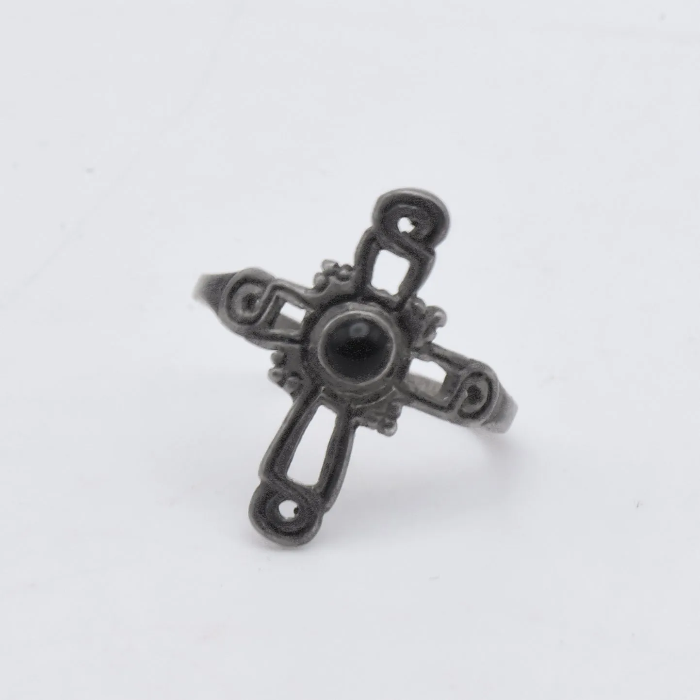 Vintage Sterling Silver and Black Onyx Celtic Cross Ring - Size 8