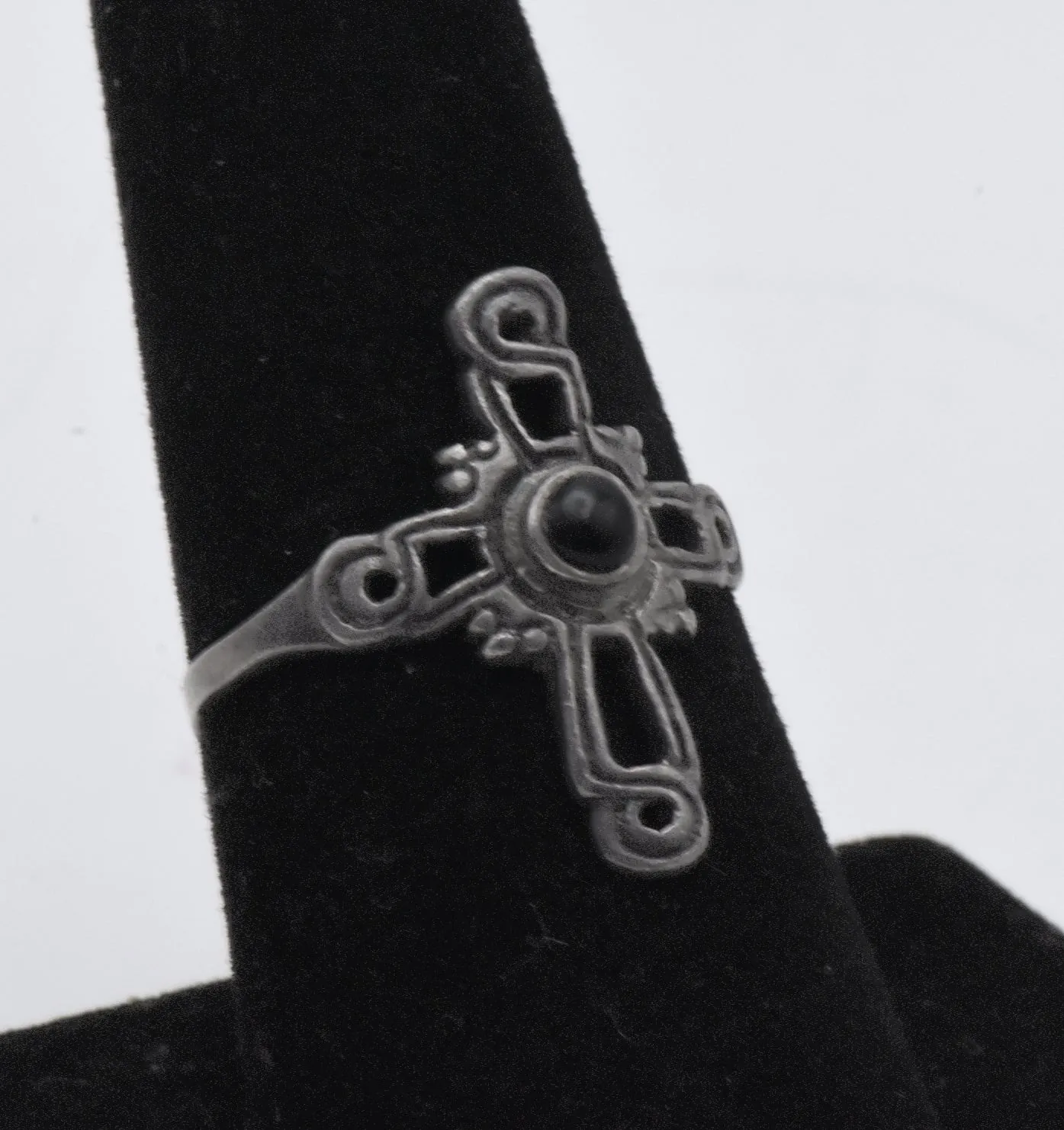 Vintage Sterling Silver and Black Onyx Celtic Cross Ring - Size 8