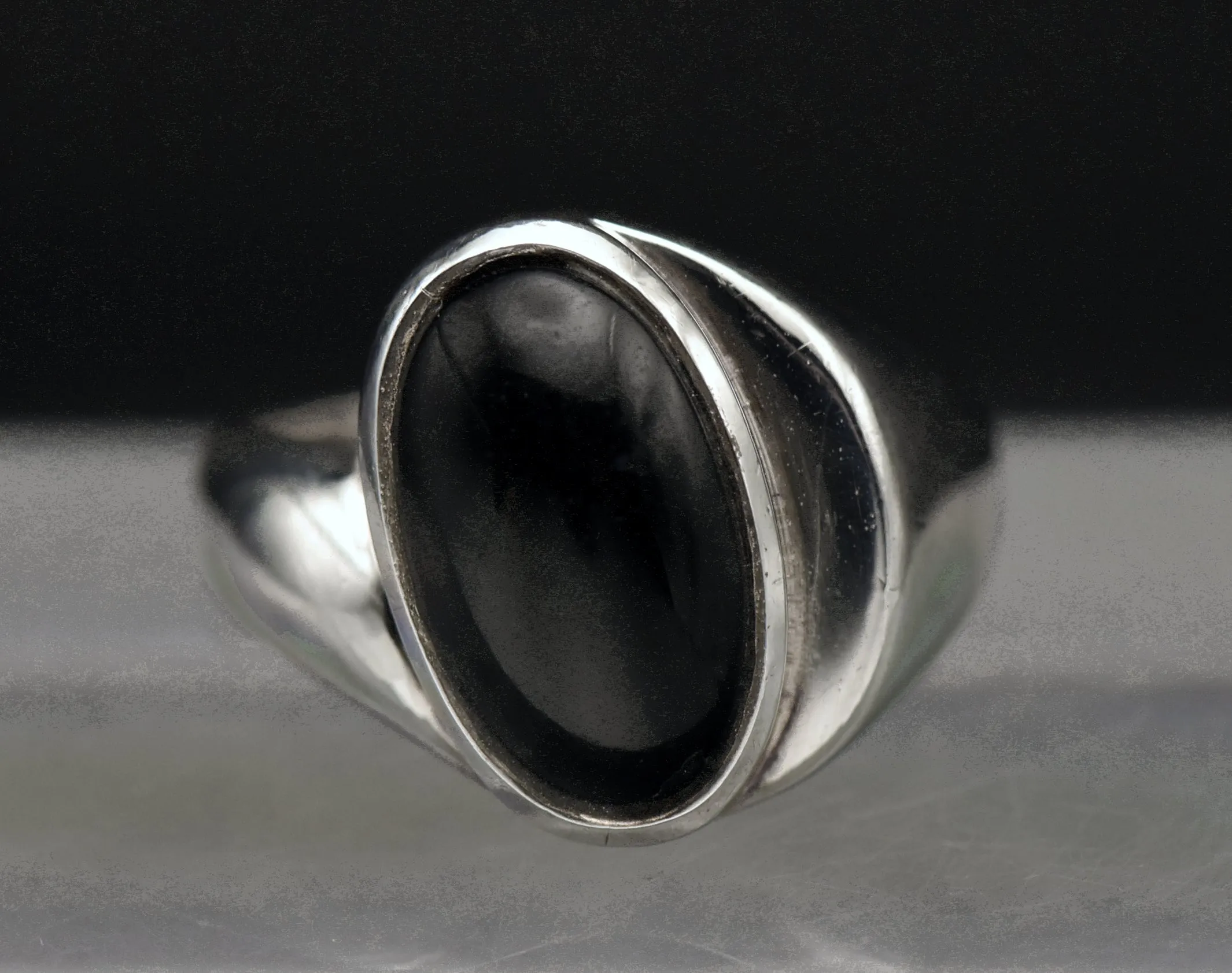 Vintage Sterling Silver Black Onyx Abstract Ring - Size 9