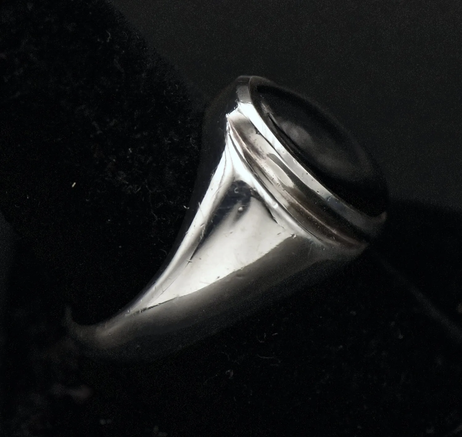 Vintage Sterling Silver Black Onyx Abstract Ring - Size 9