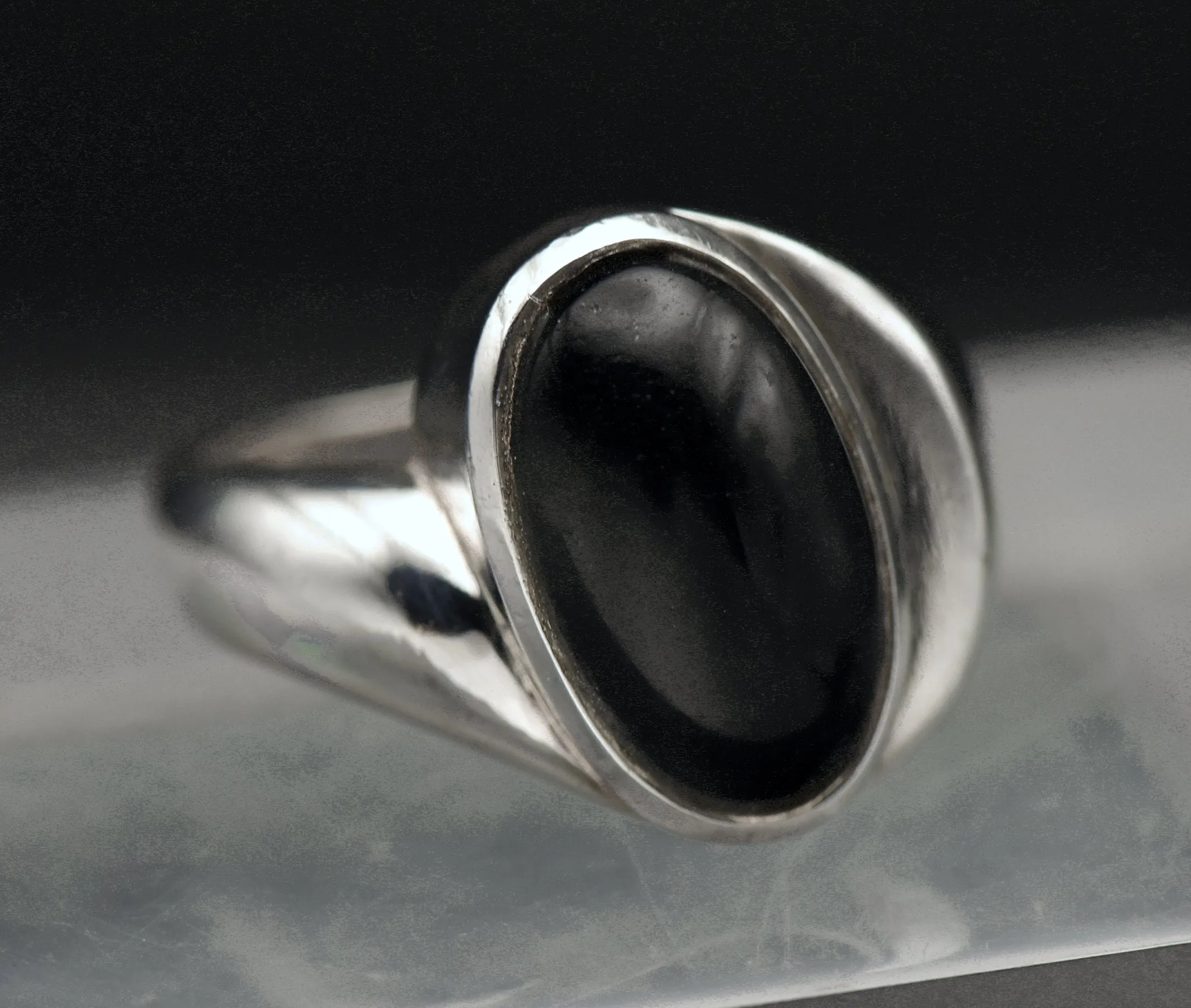 Vintage Sterling Silver Black Onyx Abstract Ring - Size 9