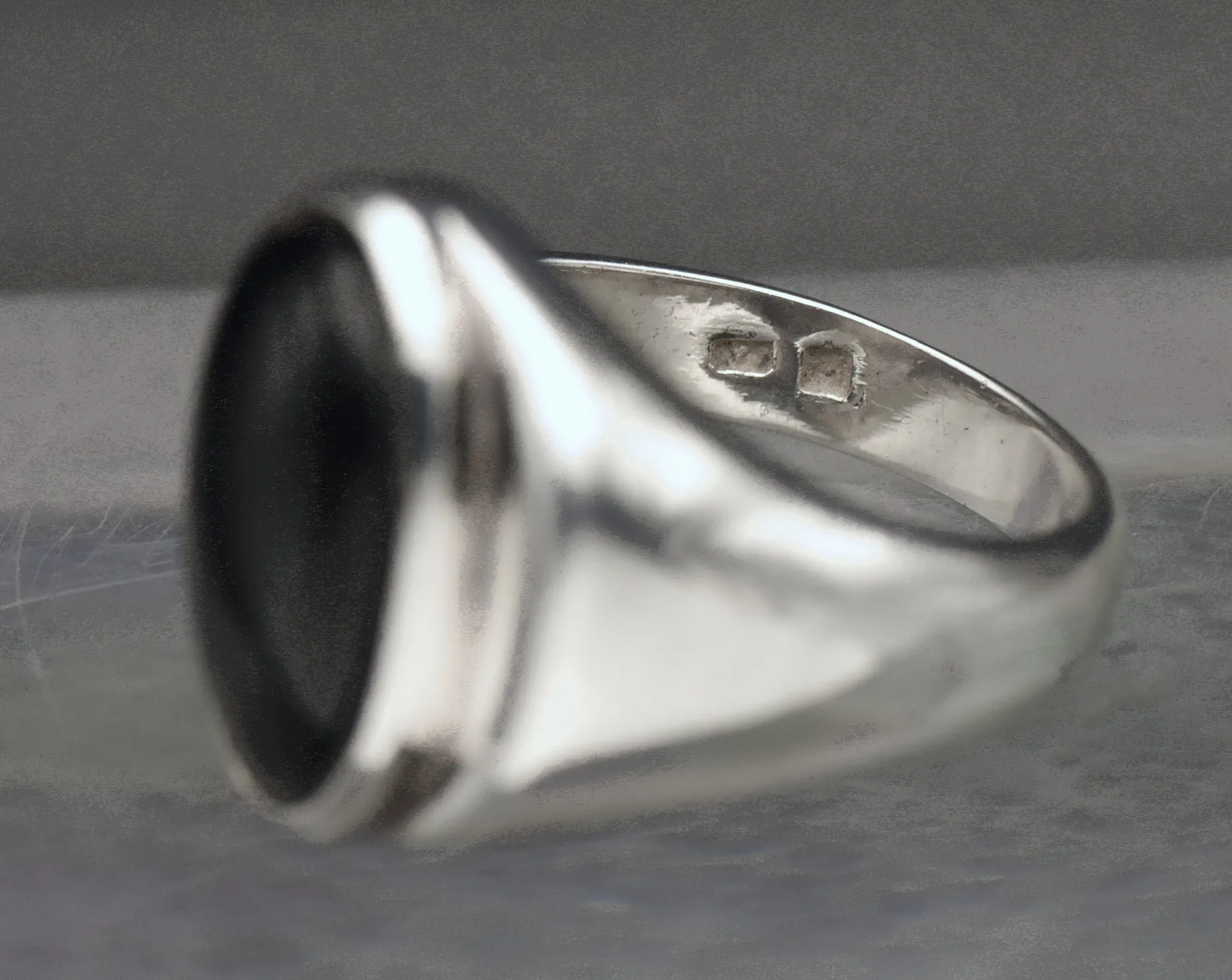 Vintage Sterling Silver Black Onyx Abstract Ring - Size 9