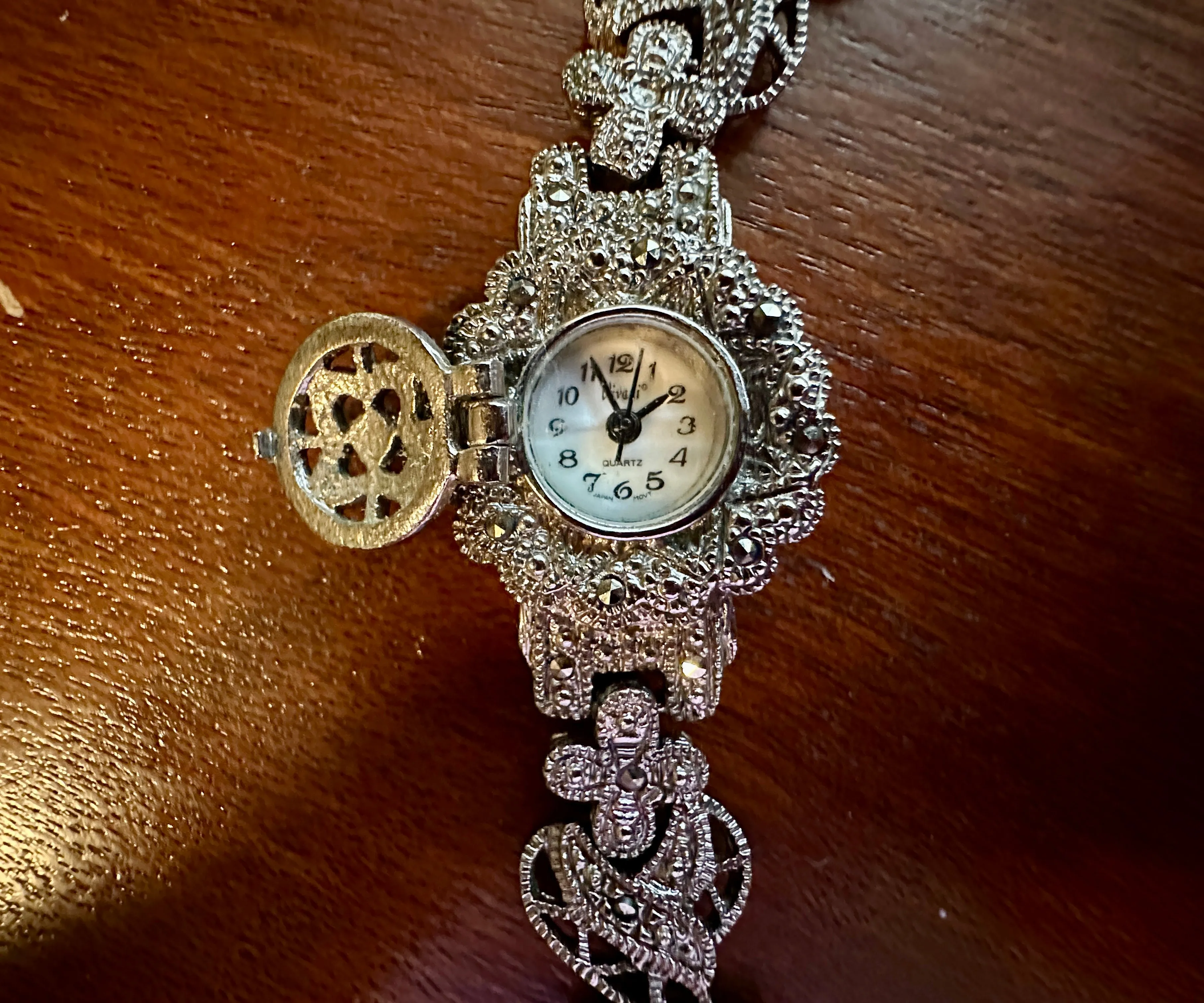 Vivani Accutime Quartz Marcasite Locket Bracelet Hidden Face Watch New Battery