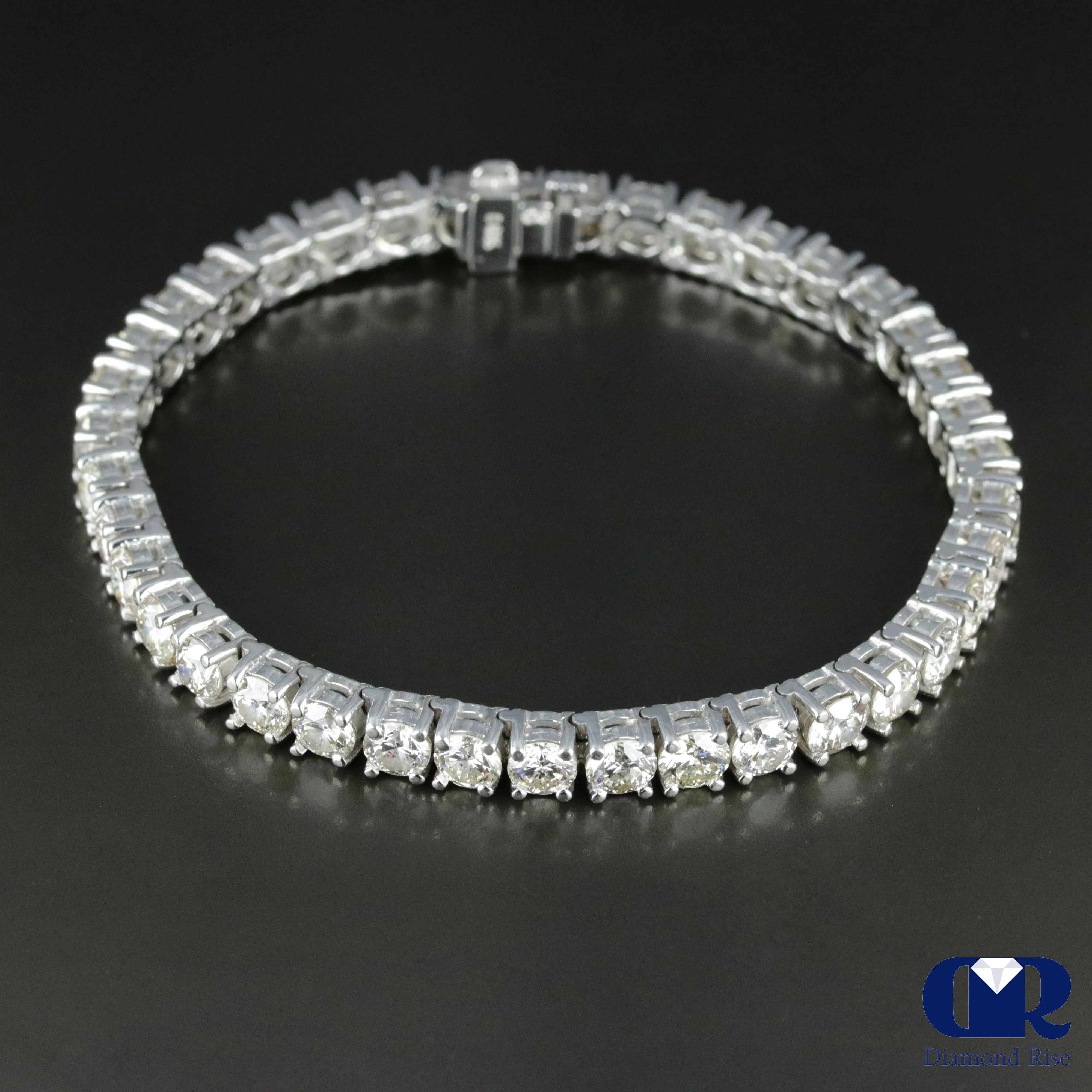 Women's 7.00 Carat Round Cut Diamond Tennis Bracelet In 14K White Gold